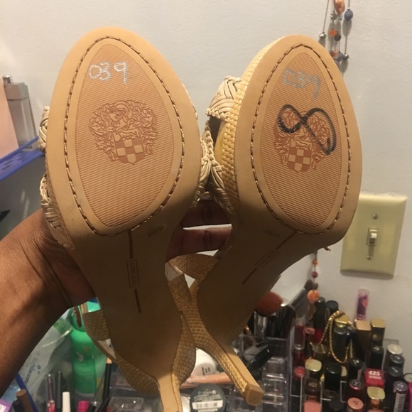 Cream...straw and patent Vince Camuto sandal - Picture 3 of 3